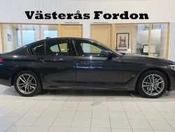 Grå Begagnad 2020 BMW 530e iPerformance Sedan | 369 900 kr (Marknadspris)