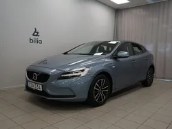 Ljusblå (blå) Begagnad 2017 Volvo V40 Business Edition Kombi | 189 000 kr (Dyr)