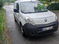 Vit Begagnad 2013 Renault Kangoo Minibuss | 30 000 kr (Superpris)