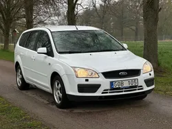 Vit Begagnad 2007 Ford Focus Kombi | 24 900 kr (Bra pris)