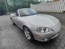 Grå Begagnad 2003 Mazda MX5 Cab | 112 000 kr (Marknadspris)
