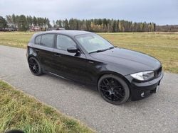 Svart Begagnad 2011 BMW 116 M Sport Halvkombi | 69 000 kr (Bra pris)