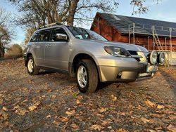 Silver Begagnad 2004 Mitsubishi Outlander SUV | 24 000 kr (Lite dyr)