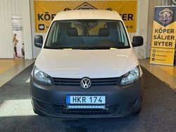 Vit Begagnad 2015 VW Caddy Minibuss | 59 900 kr (Lite dyr)