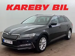 Svart Begagnad 2022 Skoda Superb Business Line Kombi | 298 900 kr (Marknadspris)