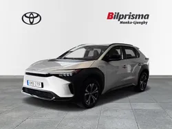 Silver Begagnad 2023 Toyota bZ4X Style SUV | 479 900 kr (Dyr)