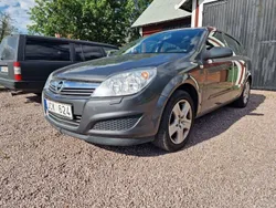 Grå Begagnad 2009 Opel Astra Halvkombi | 25 000 kr