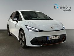 Vit Begagnad 2025 Cupra Born e-Boost Halvkombi | 328 900 kr