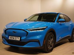 Blå/lila Begagnad 2021 Ford Mustang Mach-E SUV | 439 800 kr