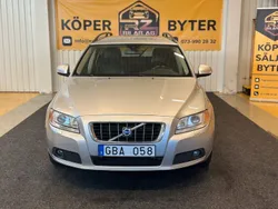 Ljusgrå Begagnad 2007 Volvo V70 Momentum Kombi | 64 900 kr (Lite dyr)