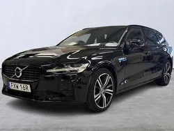 Svart Begagnad 2022 Volvo V60 R-Design Kombi | 429 900 kr (Marknadspris)