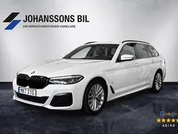 Vit Begagnad 2021 BMW 530e M Sport Kombi | 389 900 kr (Marknadspris)