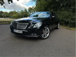 Svart Begagnad 2010 Mercedes E200 Sedan | 65 900 kr (Dyr)