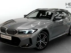 Grå (grey) Begagnad 2024 BMW 330e M Sport Kombi | 598 700 kr (Marknadspris)