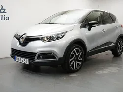Flerfärgad Begagnad 2016 Renault Captur Dynamique SUV | 109 900 kr (Marknadspris)
