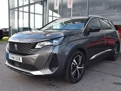 Grå Begagnad 2023 Peugeot 5008 GT Minibuss | 309 900 kr (Marknadspris)