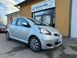 Silver Begagnad 2009 Toyota Aygo Halvkombi | 39 900 kr (Lite dyr)