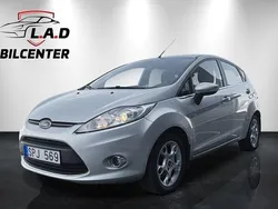 Grå Begagnad 2012 Ford Fiesta Titanium Halvkombi | 69 900 kr