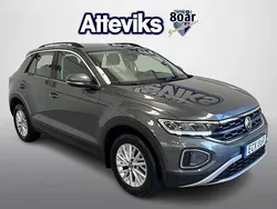 Grå Begagnad 2022 VW T-Roc Life SUV | 269 900 kr (Marknadspris)