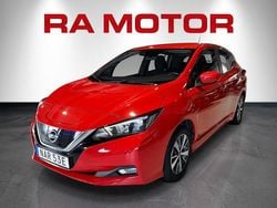 Röd Begagnad 2021 Nissan Leaf Acenta Halvkombi | 149 900 kr (Marknadspris)