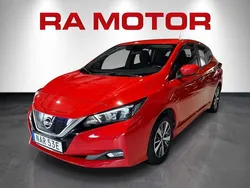 Röd Begagnad 2021 Nissan Leaf Acenta Halvkombi | 149 900 kr (Marknadspris)