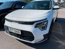 Vit Begagnad 2024 Kia e-Niro 2 SUV | 365 000 kr (Dyr)