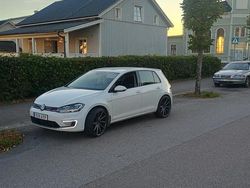 Vit Begagnad 2018 VW e-Golf Halvkombi | 135 000 kr (Bra pris)