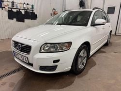 Vit Begagnad 2010 Volvo V50 Momentum Kombi | 49 500 kr (Lite dyr)