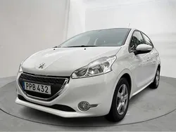 Vit Begagnad 2014 Peugeot 208 Halvkombi | 77 000 kr