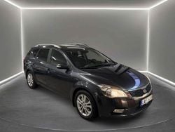 Grå Begagnad 2010 Kia Ceed Sportswagon EX Kombi | 69 900 kr (Marknadspris)