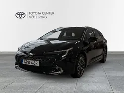 Emotional red 2 (3u5) Begagnad 2023 Toyota Corolla Style Kombi | 304 900 kr (Marknadspris)