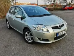 Silver Begagnad 2008 Toyota Auris Halvkombi | 69 990 kr (Marknadspris)