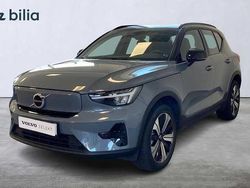 Grå Begagnad 2022 Volvo XC40 Core SUV | 344 900 kr