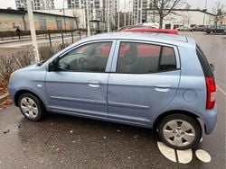 Blå Begagnad 2006 Kia Picanto Halvkombi | 20 000 kr (Superpris)