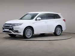 Vit Begagnad 2019 Mitsubishi Outlander P-HEV SUV | 239 000 kr (Marknadspris)