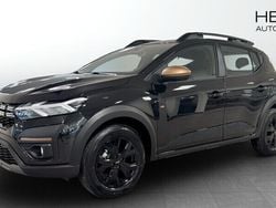 Svart (black) Ny 2025 Dacia Sandero Extreme Halvkombi | 224 900 kr (Bra pris)