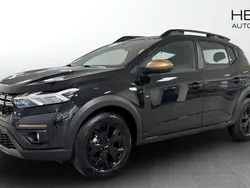 Svart (black) Ny 2025 Dacia Sandero Extreme Halvkombi | 256 200 kr (Lite dyr)