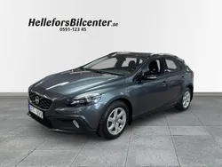 Grå Begagnad 2013 Volvo V40 CC Summum Kombi | 208 500 kr (Lite dyr)
