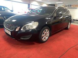 Svart Begagnad 2011 Volvo V60 Kinetic Kombi | 99 900 kr (Marknadspris)