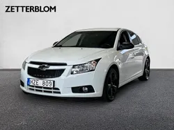 Vit Begagnad 2012 Chevrolet Cruze Halvkombi | 54 900 kr (Marknadspris)