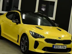 Gul Begagnad 2018 Kia Stinger 3 Sedan | 269 900 kr