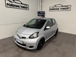 Silver Begagnad 2009 Toyota Aygo Halvkombi | 34 900 kr (Lite dyr)