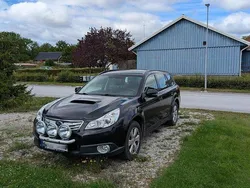 Svart Begagnad 2011 Subaru Outback SUV | 55 000 kr (Marknadspris)
