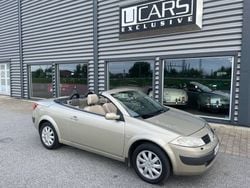 Grå Begagnad 2004 Renault Mégane Cabriolet Cab | 39 900 kr (Marknadspris)