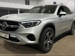 Silver Begagnad 2023 Mercedes GLC300e Advanced Plus SUV | 639 900 kr (Superpris)