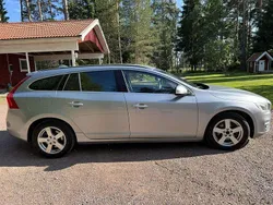Silver Begagnad 2014 Volvo V60 Kombi | 105 000 kr (Marknadspris)