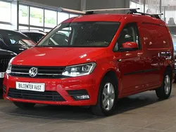 Röd Begagnad 2020 VW Caddy Maxi Comfortline Minibuss | 229 000 kr (Dyr)