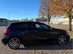 Svart Begagnad 2014 Mercedes A180 AMG Halvkombi | 134 000 kr (Marknadspris)