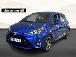 Blå Begagnad 2018 Toyota Yaris Executive Halvkombi | 144 900 kr