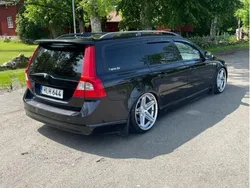 Svart Begagnad 2009 Volvo V70 Momentum Kombi | 60 000 kr